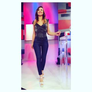 Mariana Brey feet photo thumbnail