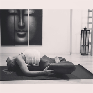 Mariana Brey feet photo thumbnail