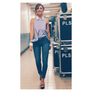 Mariana Brey feet photo thumbnail