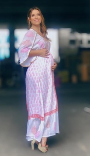 Mariana Brey feet photo thumbnail