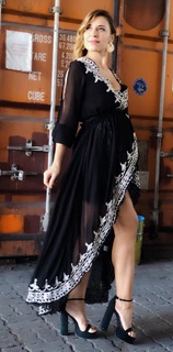 Mariana Brey feet photo thumbnail