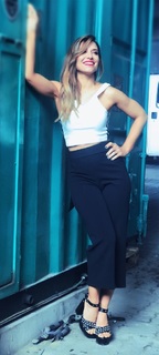 Mariana Brey feet photo thumbnail