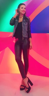 Mariana Brey feet photo thumbnail