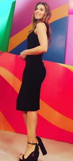 Mariana Brey feet photo thumbnail