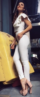 Mariana Brey feet photo thumbnail