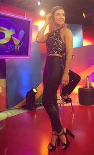 Mariana Brey feet photo thumbnail