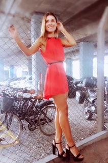 Mariana Brey feet photo thumbnail