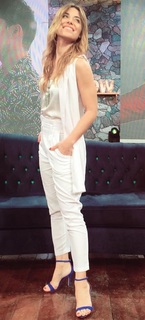 Mariana Brey feet photo thumbnail