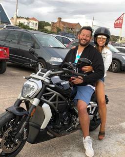 Mariana Brey feet photo thumbnail