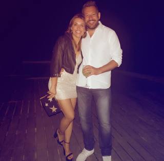 Mariana Brey feet photo thumbnail