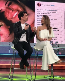 Mariana Brey feet photo thumbnail