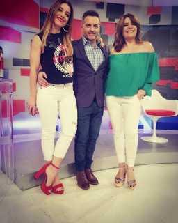 Mariana Brey feet photo thumbnail