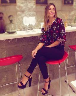 Mariana Brey feet photo thumbnail