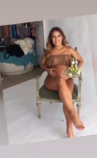 Mariana Brey feet photo thumbnail