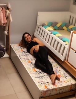 Mariana Brey feet photo thumbnail