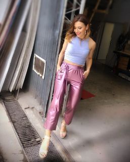 Mariana Brey feet photo thumbnail