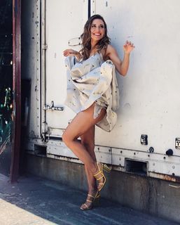 Mariana Brey feet photo thumbnail