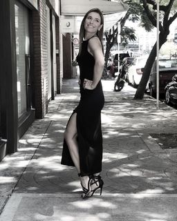 Mariana Brey feet photo thumbnail