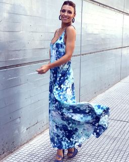 Mariana Brey feet photo thumbnail