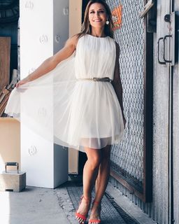 Mariana Brey feet photo thumbnail