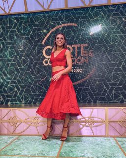 Mariana Brey feet photo thumbnail