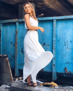 Mariana Brey feet photo thumbnail