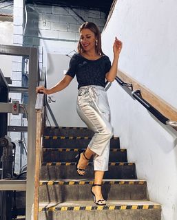 Mariana Brey feet photo thumbnail