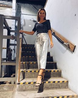 Mariana Brey feet photo thumbnail