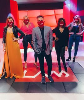 Mariana Brey feet photo thumbnail