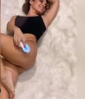 Mariana Brey feet photo thumbnail