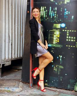 Mariana Brey feet photo thumbnail