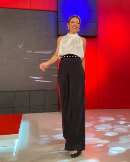 Mariana Brey feet photo thumbnail