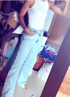 Mariana Brey feet photo thumbnail