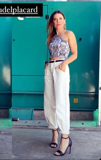 Mariana Brey feet photo thumbnail