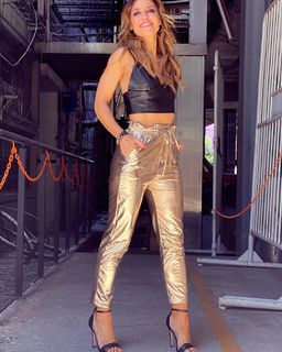 Mariana Brey feet photo thumbnail