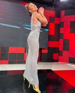 Mariana Brey feet photo thumbnail