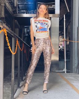 Mariana Brey feet photo thumbnail