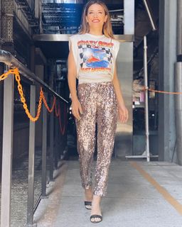 Mariana Brey feet photo thumbnail