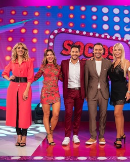 Mariana Brey feet photo thumbnail