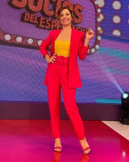 Mariana Brey feet photo thumbnail