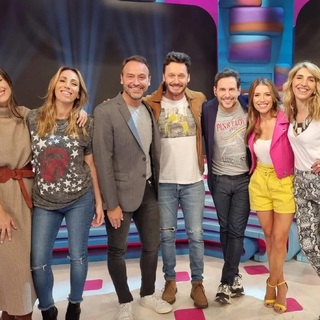 Mariana Brey feet photo thumbnail