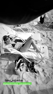 Mariana Brey feet photo thumbnail