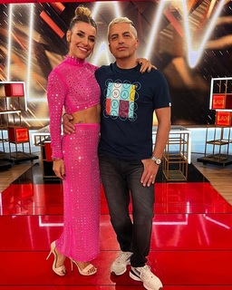 Mariana Brey feet photo thumbnail