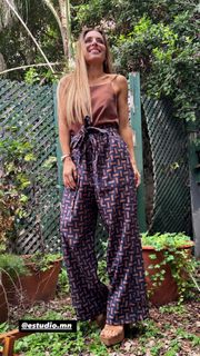 Mariana Brey feet photo thumbnail