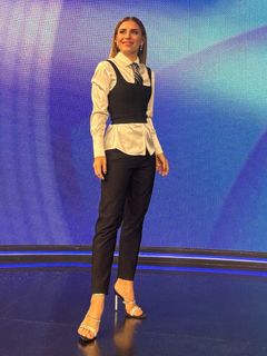 Mariana Brey feet photo thumbnail