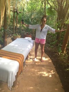 Mariana Echeverria feet photo thumbnail