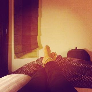 Mariana Echeverria feet photo thumbnail