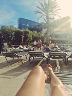 Mariana Echeverria feet photo thumbnail