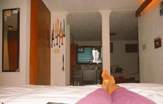 Mariana Echeverria feet photo thumbnail
