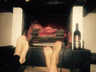 Mariana Echeverria feet photo thumbnail